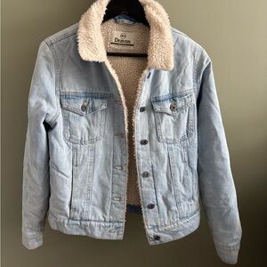 Dravus / Light Blue Denim Jacket with Sherpa Lining